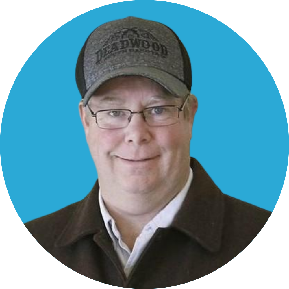 Kevin_Kuchenbecker_blueBG
